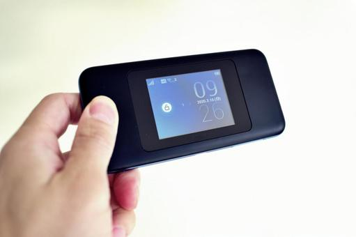 モバイルルーターと固定回線の比較